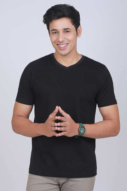 Men's Black Solid V-neck T-shirt